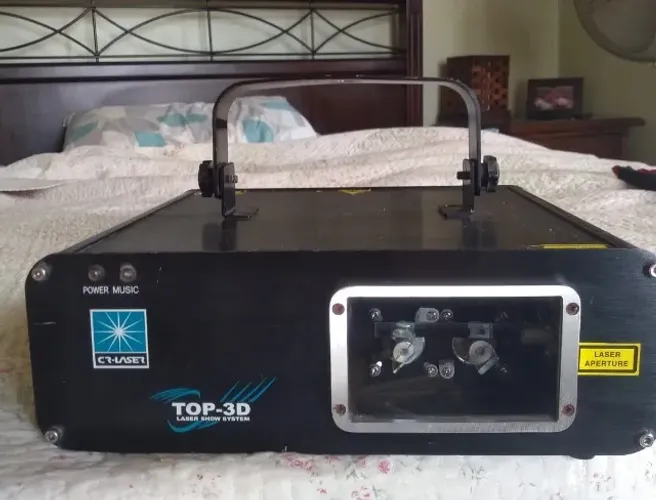 Raio Laser para festas e bares R-Laser TOP-3D Bivolt 