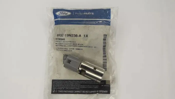 Tomada de força 12v Ford new fiesta ranger edge fusion Genuíno 