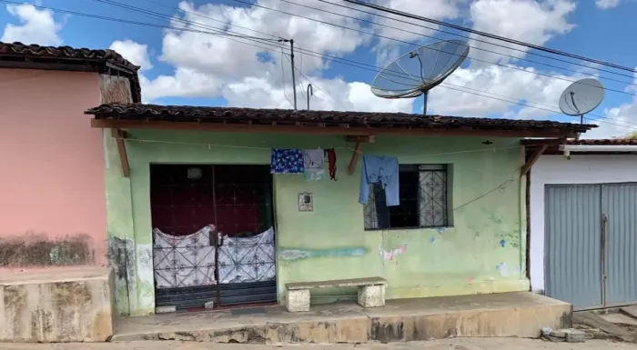 - Casa no São Raimundo