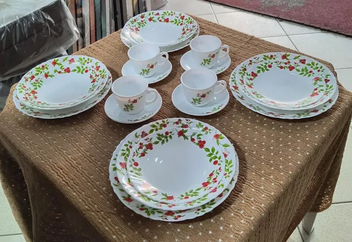 Jogo de jantar porcelana 20 pecas