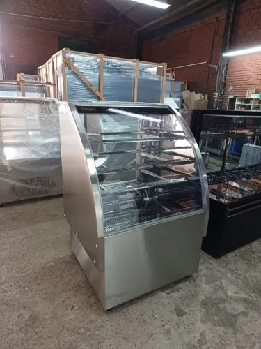Vitrine Refrigerada linha suprema Chimafrio - Marcos
