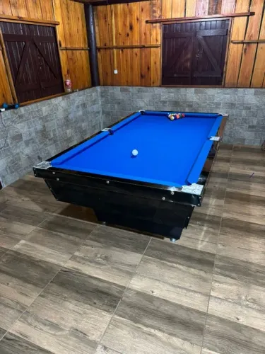 Mesa de sinuca Profissional com fichas - Imperdível - Florianópolis