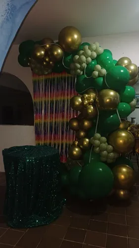 ORNAMENTAÇÃO DE BALÕES 