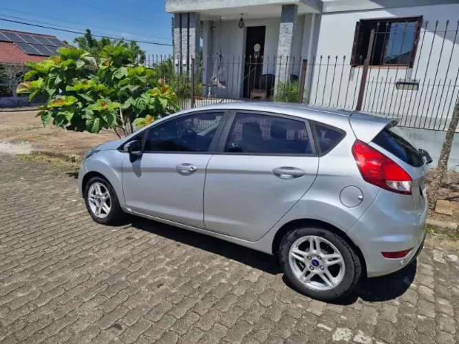 Ford Fiesta SEL 1.6 16V Flex Aut. 5P 2018