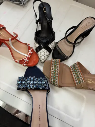 Sapatos 37 