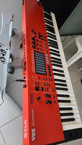 Teclado vox continental 73 teclas korg