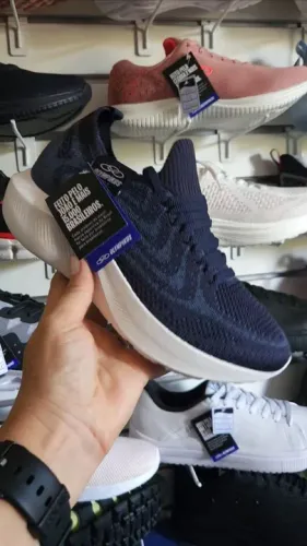 PROMOÇÃO TÊNIS  OLYMPIKUS ULTRA LEVE NÚMERO 35 DISPONÍVEL