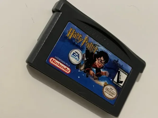 Cartuchos Originais Game Boy Advance - Mario kart - Harry Potter