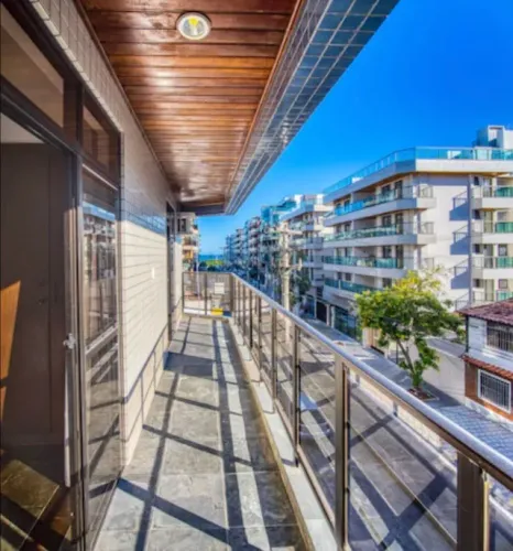 Vendo Excelente Apartamento 3 quartos a uma Quadra da Praia