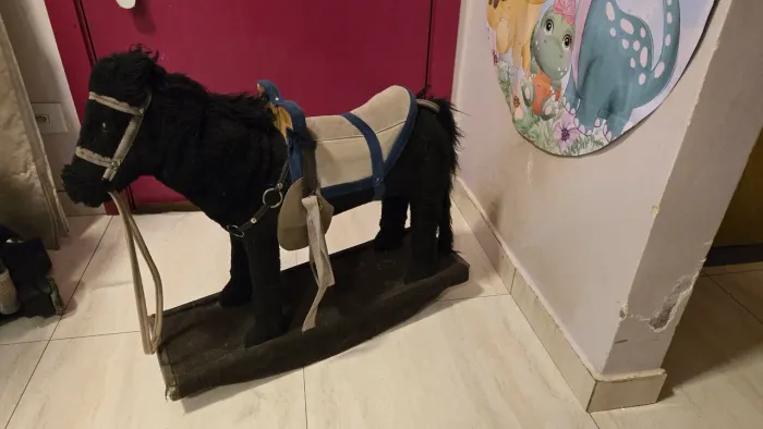 Cavalo de balanço infantil