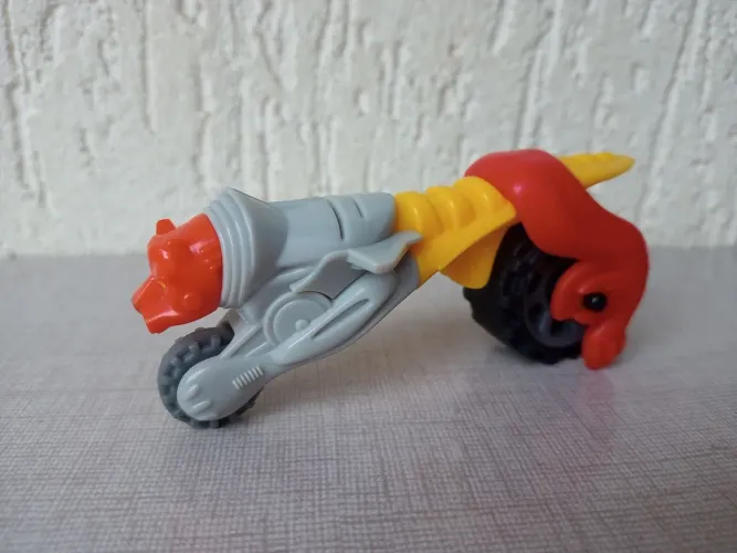 Moto sprinty  animal tigre  brinquedo  KinderOvo  10 cm