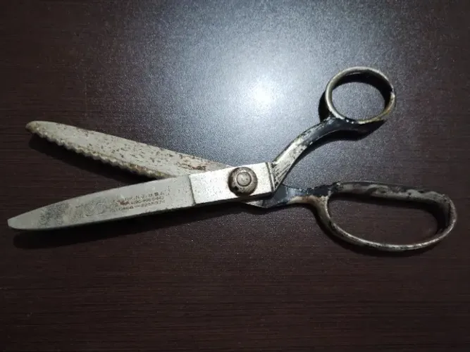 Antiga tesoura americana Wiss 23cm