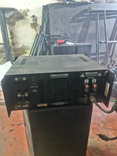 amplificador studio r z3 sem a frente