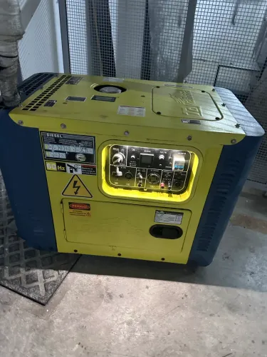 Gerador Toyama 6 kVA zerado