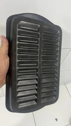 Assadeiras Ceraflame Cookware Usadas - Base Ondulada, Cor Preta