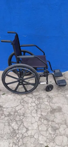 cadeiras de rodas durável perfeito estado sou da zn lauzane paulista sp capital