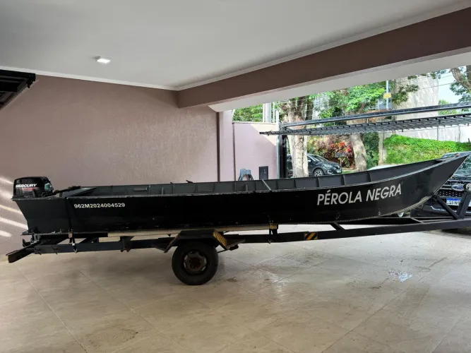 Vendo Barco alumínio - 6m 15HP