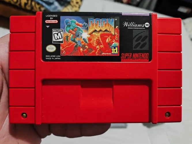 Doom - Super Nintendo mint