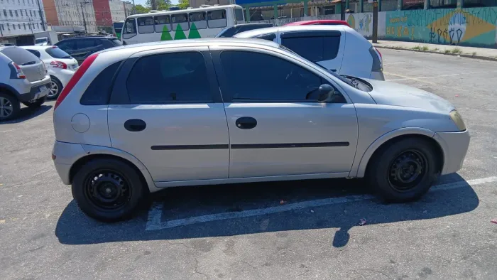 Chevrolet Corsa Hatchback 1.0 MPFI 8V 71cv 5P 2002