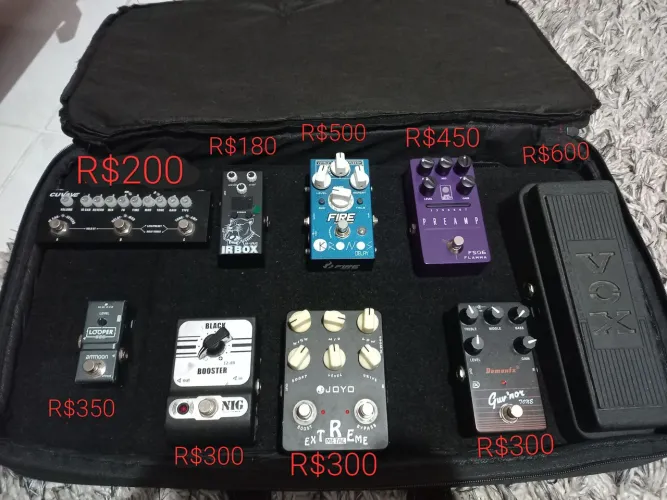 Pedais de guitarra e bag 