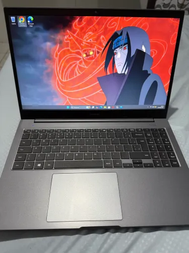 Notebook semi novo
