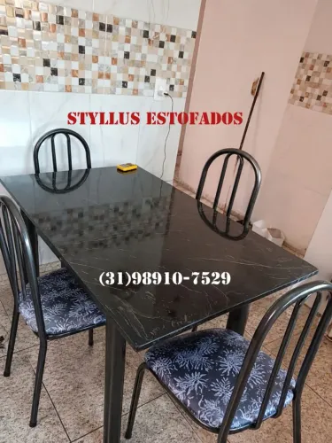 Mesa retangular 4 cadeiras nova