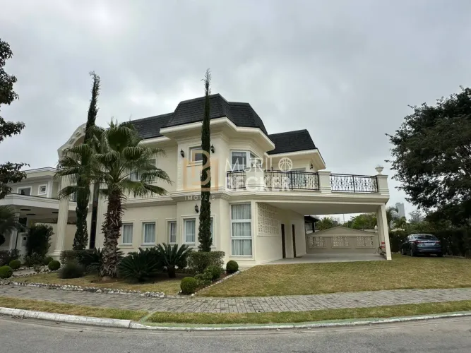 Casa no Condomínio Jardim do Golfe lll, 4 dormitórios, Urbanova, SJC
