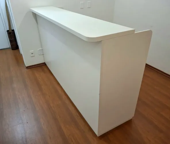 Balcão Comercial em Mdf branco