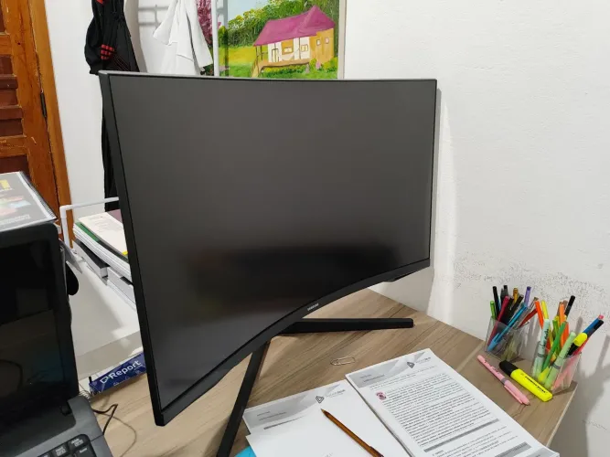 Monitor Gamer Samsung Odyssey G5 32 QHD 165HZ 1MS Freesync HDMI