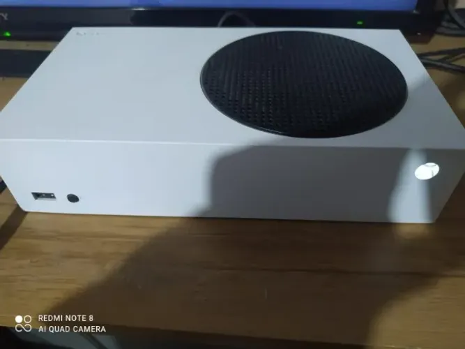 X-box series S com caixa e nota