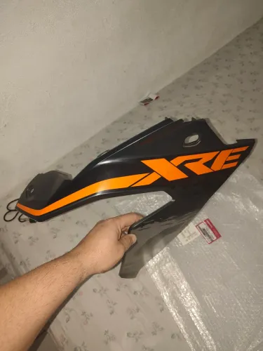 Carenagem lado direito XRE300 2021 adventure
