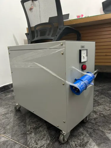 Estabilizador Novo, tensão 7.500VA