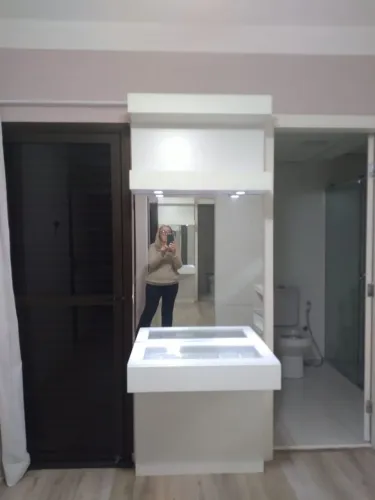 Penteadeira branca, com led ,  gaveta  com divisão 