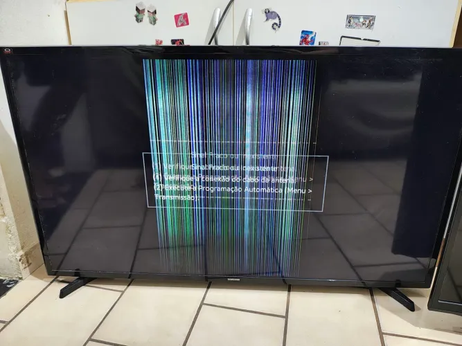 Televisão com defeito