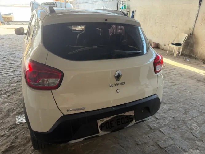 Renault Kwid Outsider 1.0 Flex 12V 5P Mec. 2020