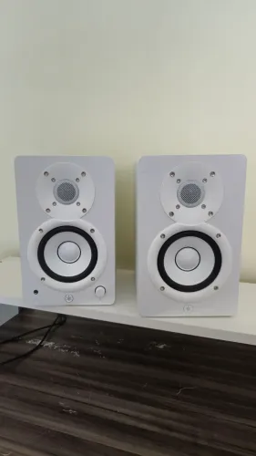 Monitor de Referência Yamaha HS4