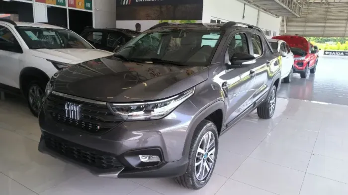 Fiat Strada Volcano 1.3 Flex 8V CD 2026