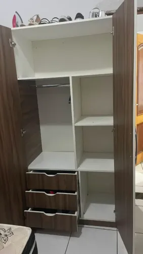 Guarda Roupa