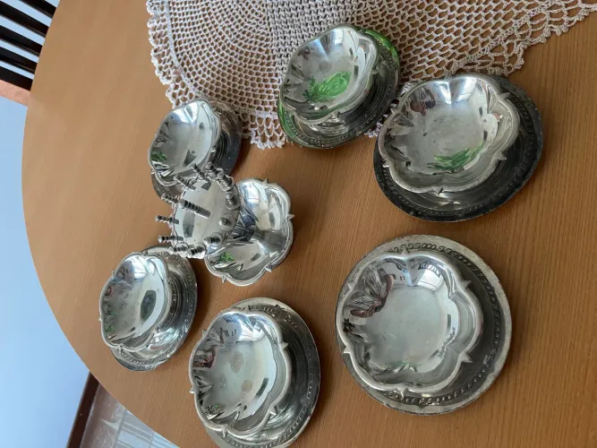 Lindo conjunto de sobremesa em prata