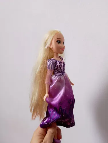 Boneca Rapunzel Enrolados Disney