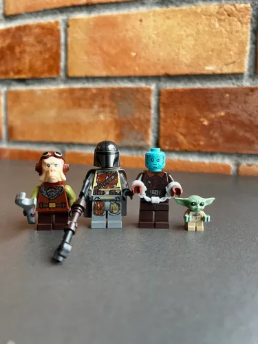 Lego minifiguras Mandalorian Exclusivas Razor Crest UCS