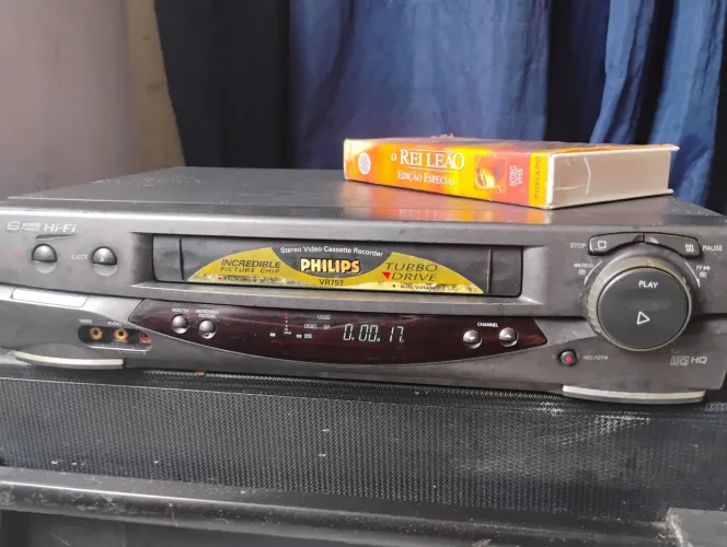 VHS Player Philips VR 757 funcionando
