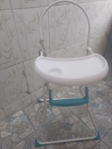 Cadeira de refeição para bebê