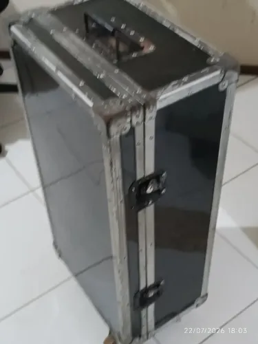 Caixa reforçada 