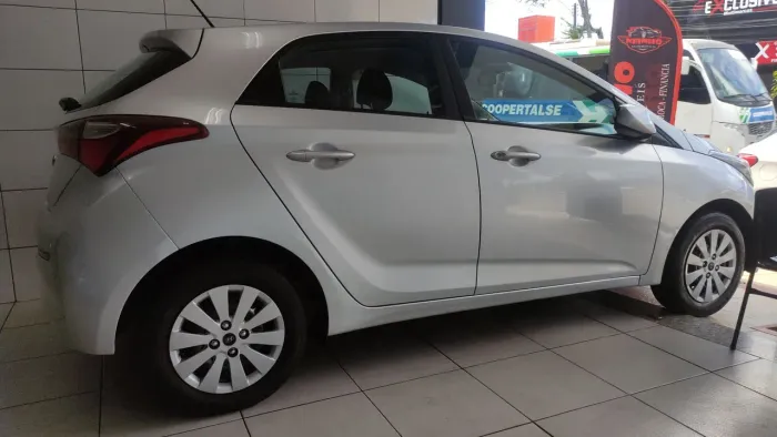 Hyundai HB20 Unique 1.0 Flex 12V Mec. 2019