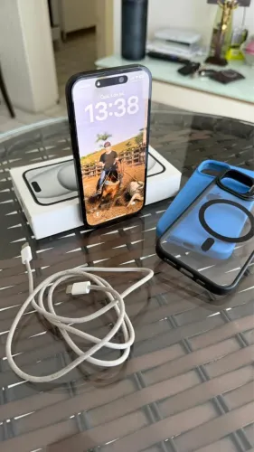Vendo ou Troco IPhone 15 256gb