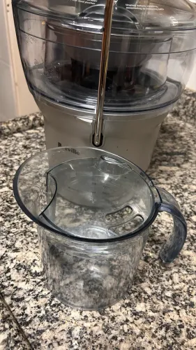 Centrífuga de Sucos Breville Juice Fountain BJE200 - 757W - Excelente Estado