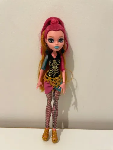 boneca Gigi Grant da coleção New Scaremester da franquia Monster High.