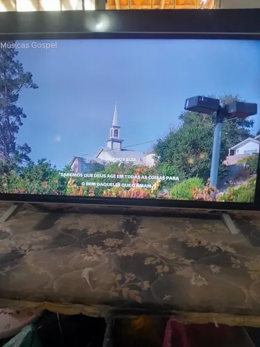 Vendo smart tv Toshiba 32p com pequena avaria 
