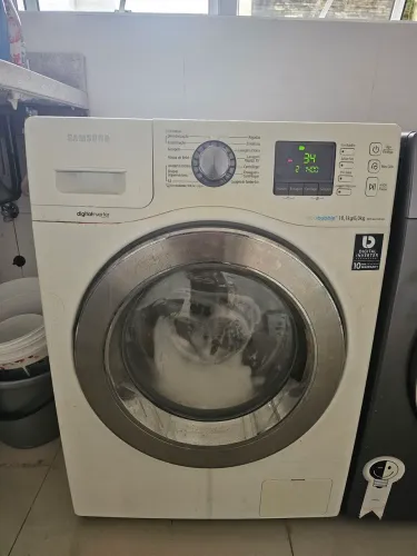 Máquina de lavar roupa